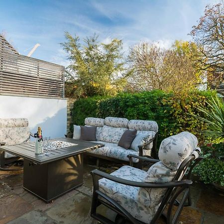 Breathtaking Putney Home With Gorgeous Garden Richmond  Exteriér fotografie