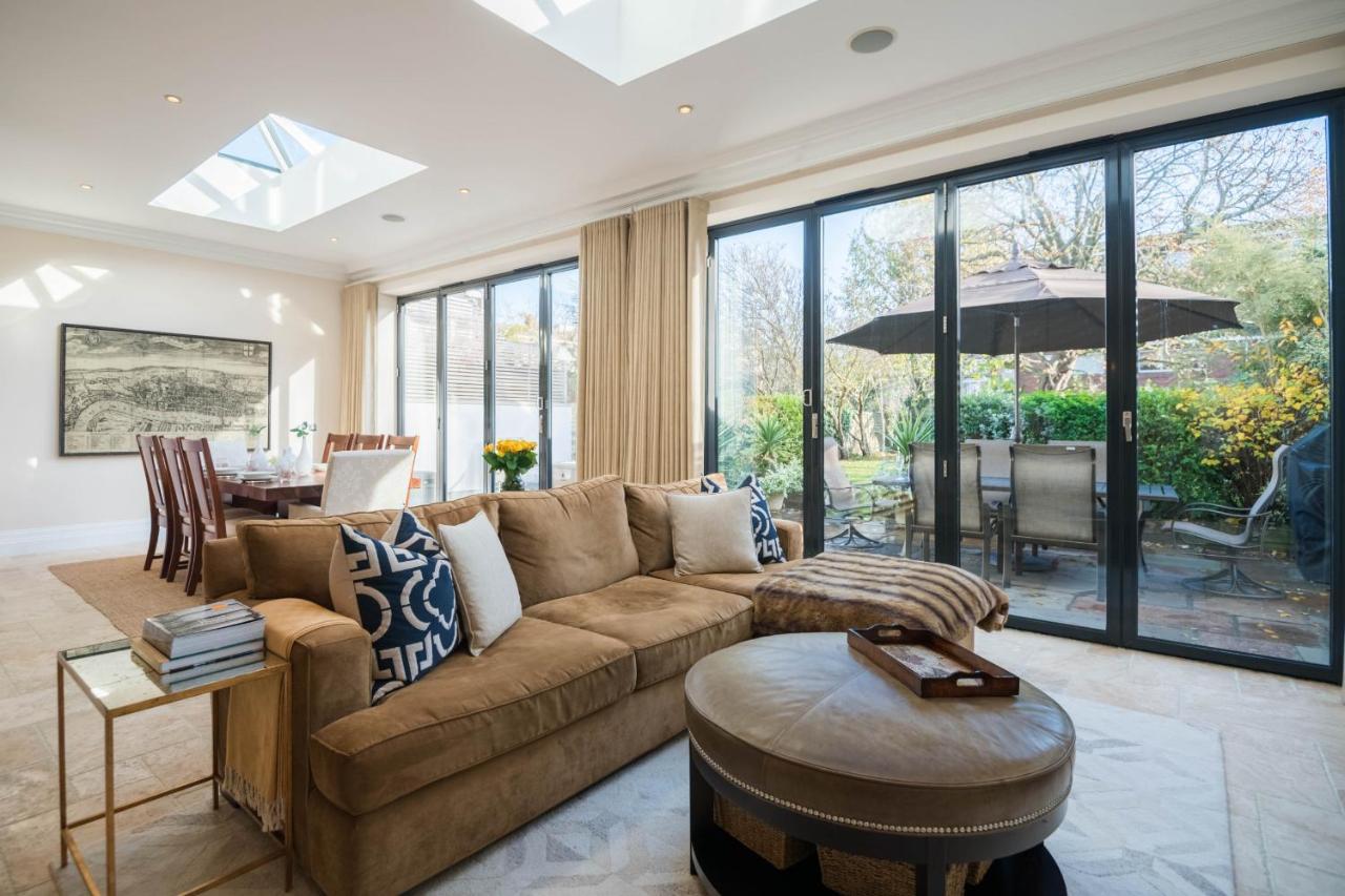 Breathtaking Putney Home With Gorgeous Garden Richmond  Exteriér fotografie