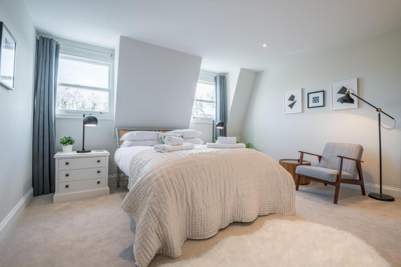 Breathtaking Putney Home With Gorgeous Garden Richmond  Exteriér fotografie