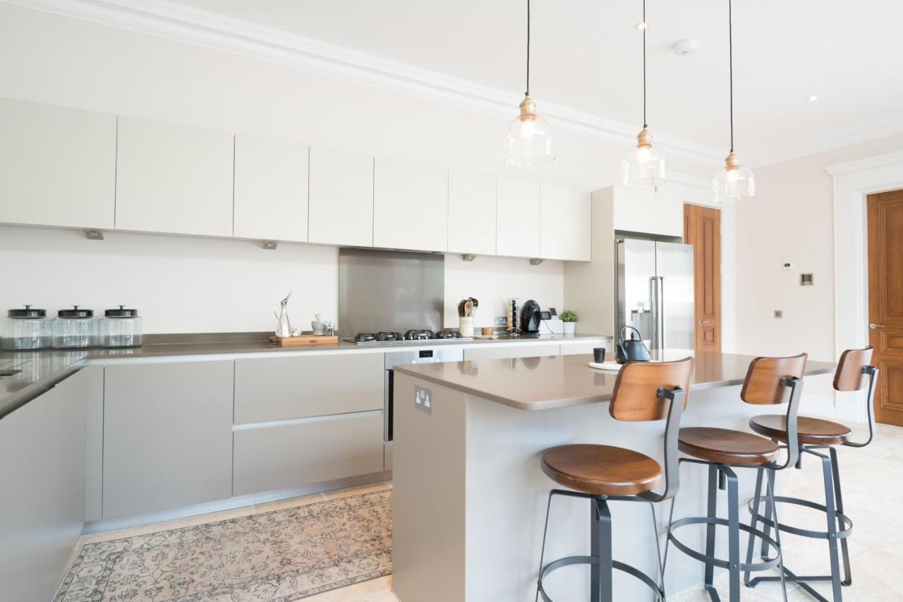 Breathtaking Putney Home With Gorgeous Garden Richmond  Exteriér fotografie