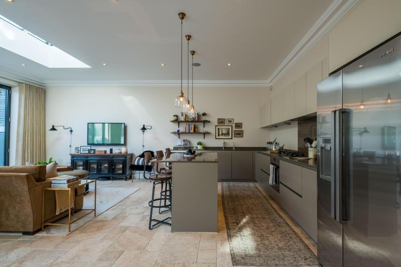 Breathtaking Putney Home With Gorgeous Garden Richmond  Exteriér fotografie