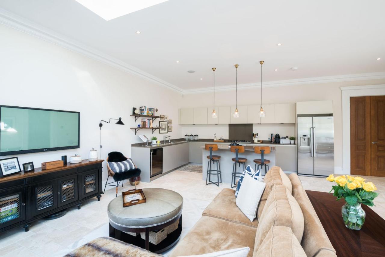 Breathtaking Putney Home With Gorgeous Garden Richmond  Exteriér fotografie