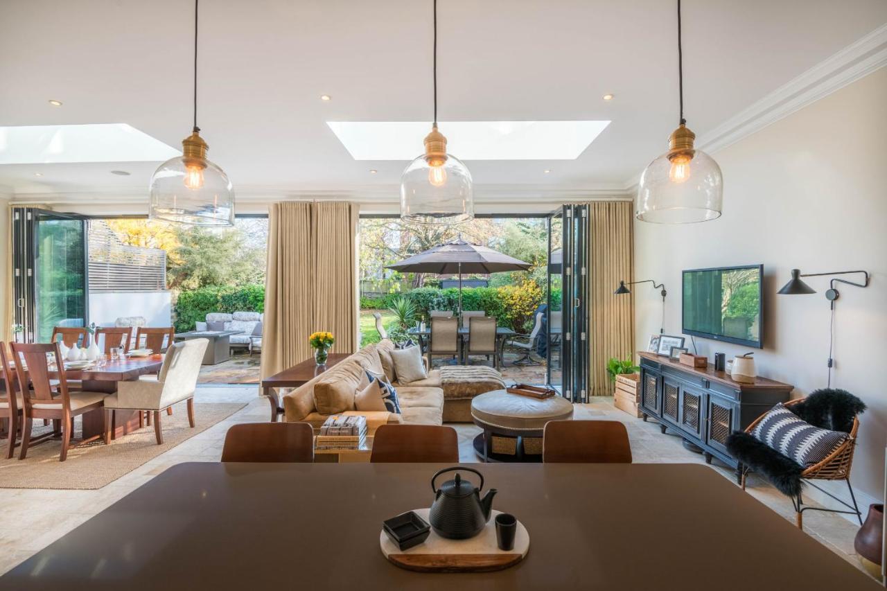Breathtaking Putney Home With Gorgeous Garden Richmond  Exteriér fotografie