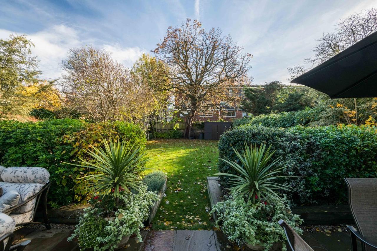 Breathtaking Putney Home With Gorgeous Garden Richmond  Exteriér fotografie