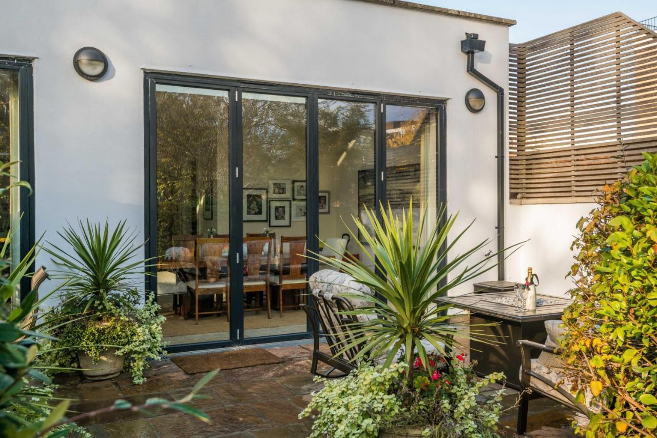 Breathtaking Putney Home With Gorgeous Garden Richmond  Exteriér fotografie